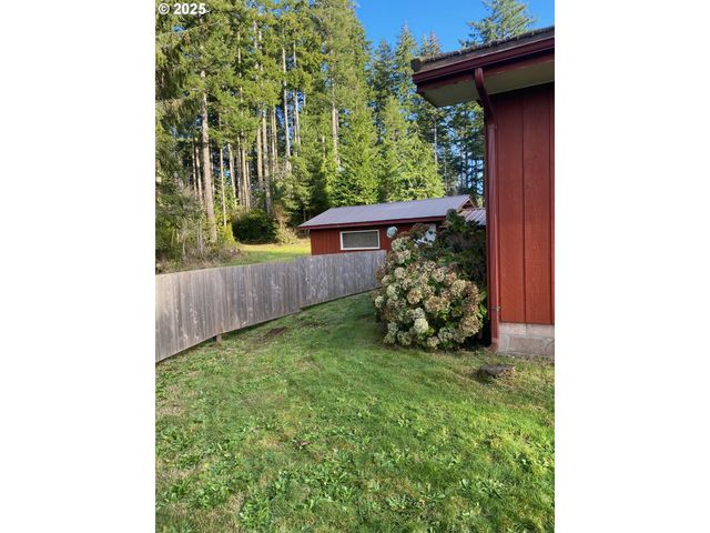 70897 HIGHWAY 101, North Bend, OR 97459