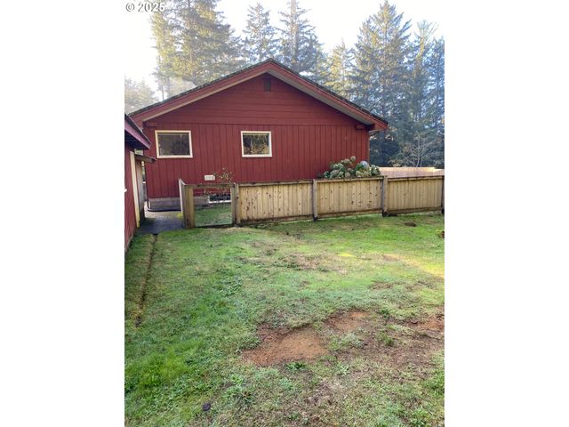 70897 HIGHWAY 101, North Bend, OR 97459