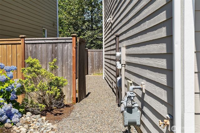 1315 139 Place SW, Lynnwood, WA 98087