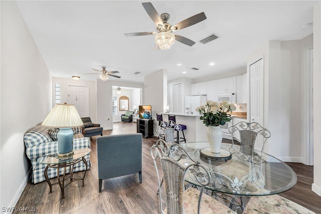 1360 Sweetwater CV 102, Naples, FL 34110