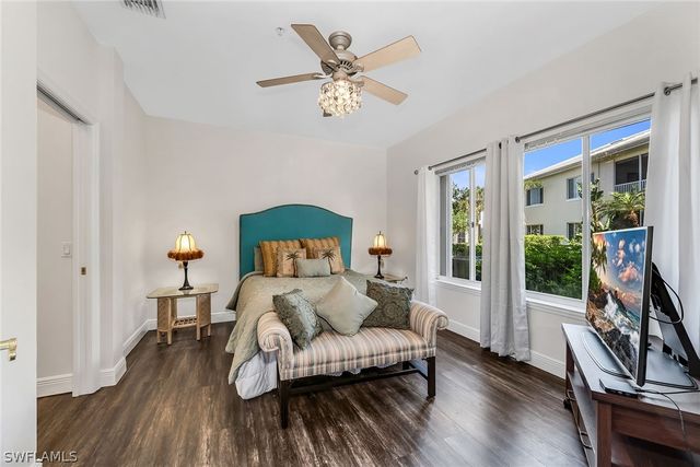 1360 Sweetwater CV 102, Naples, FL 34110