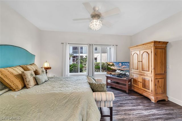 1360 Sweetwater CV 102, Naples, FL 34110