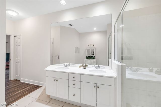 1360 Sweetwater CV 102, Naples, FL 34110