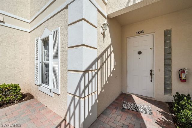 1360 Sweetwater CV 102, Naples, FL 34110