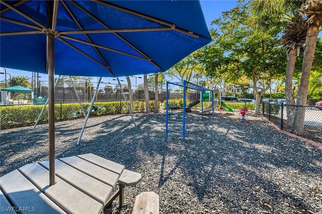 1360 Sweetwater CV 102, Naples, FL 34110