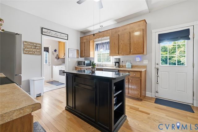 9433 Robin Rd, Disputanta, VA 23842