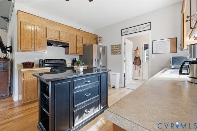 9433 Robin Rd, Disputanta, VA 23842