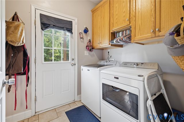 9433 Robin Rd, Disputanta, VA 23842
