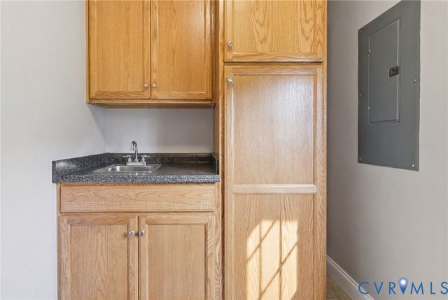 9433 Robin Rd, Disputanta, VA 23842
