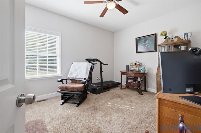 9433 Robin Rd, Disputanta, VA 23842