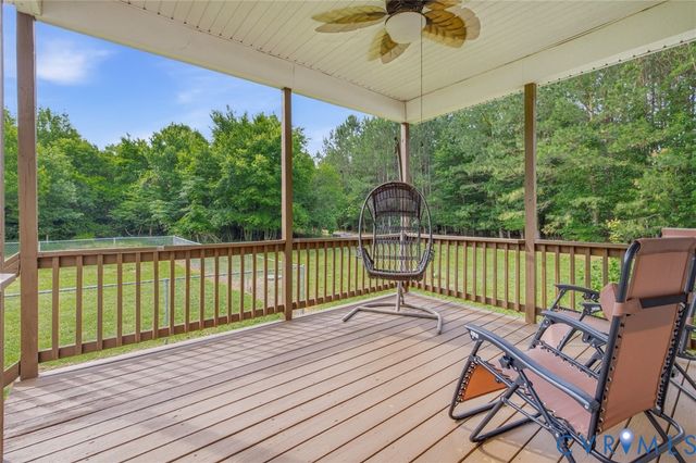 9433 Robin Rd, Disputanta, VA 23842