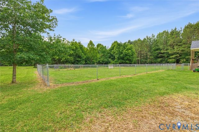 9433 Robin Rd, Disputanta, VA 23842