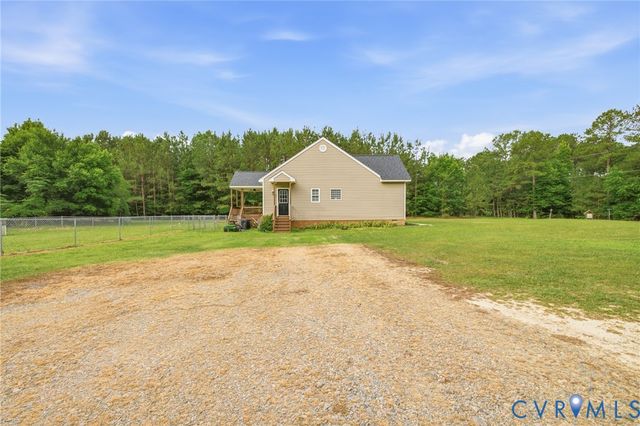 9433 Robin Rd, Disputanta, VA 23842