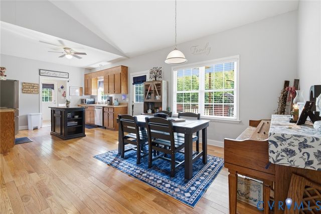 9433 Robin Rd, Disputanta, VA 23842