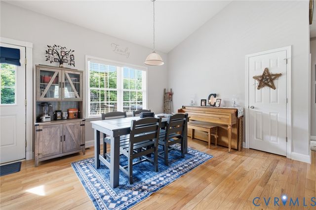 9433 Robin Rd, Disputanta, VA 23842