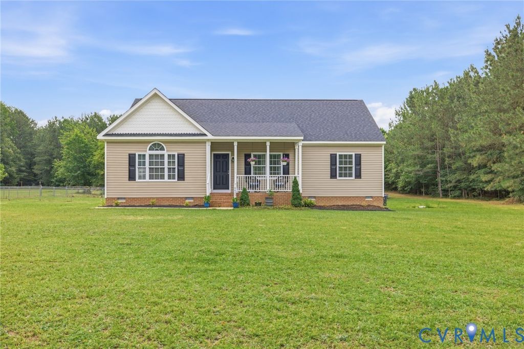 9433 Robin Rd, Disputanta, VA 23842