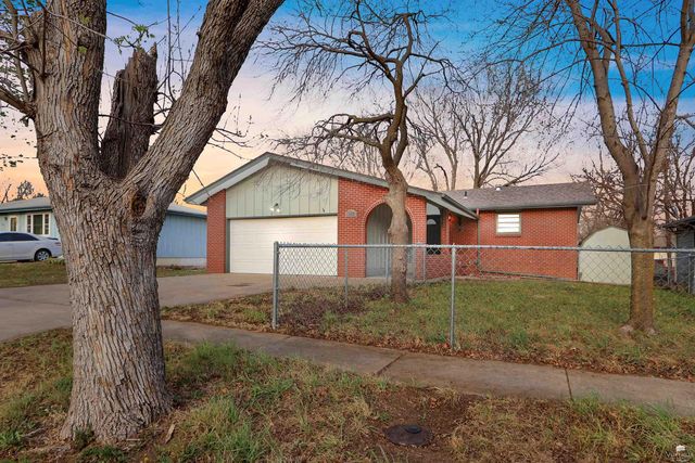 1417 Cypress Court, Junction City, KS 66441