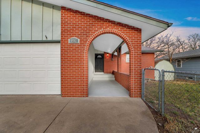 1417 Cypress Court, Junction City, KS 66441