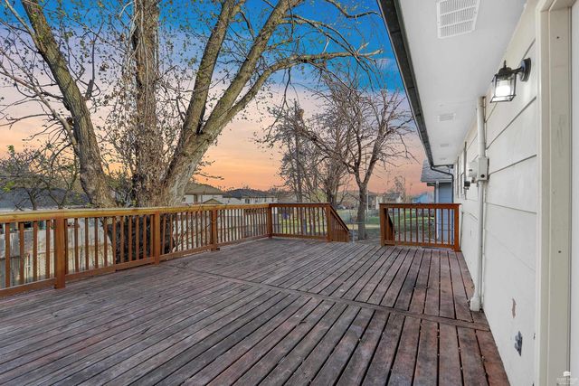 1417 Cypress Court, Junction City, KS 66441