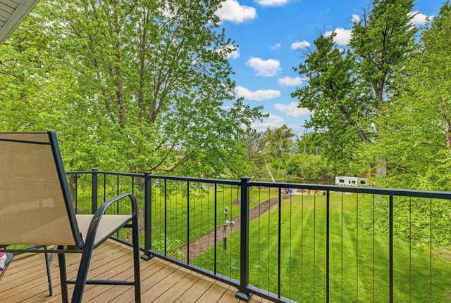 34215 Venice Park ROAD, Delafield, WI 53018