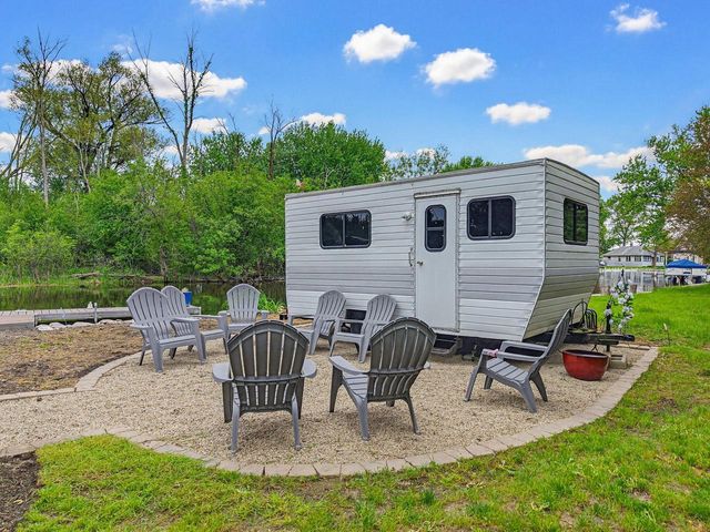 34215 Venice Park ROAD, Delafield, WI 53018