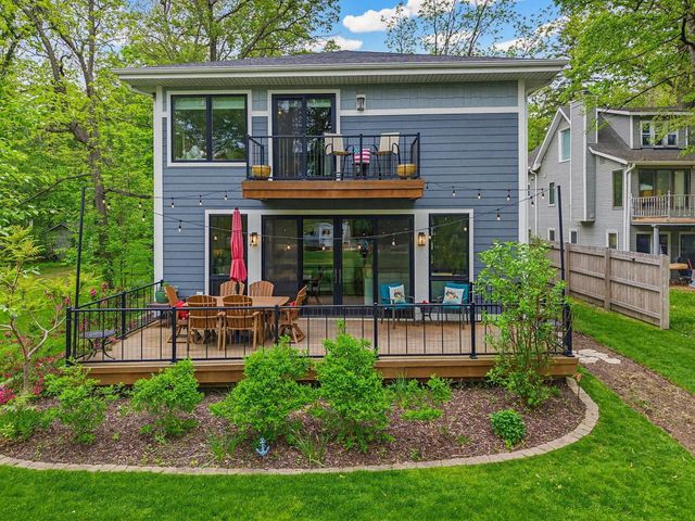 34215 Venice Park ROAD, Delafield, WI 53018