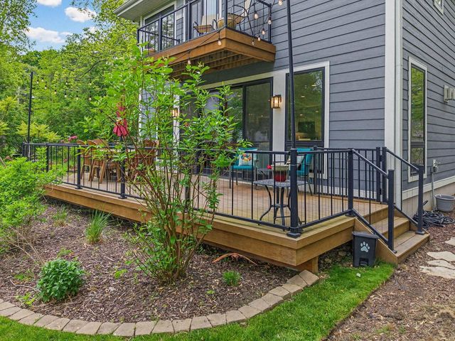 34215 Venice Park ROAD, Delafield, WI 53018