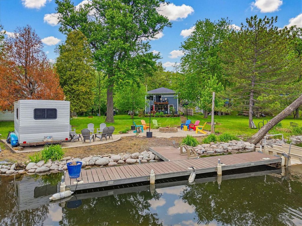 34215 Venice Park ROAD, Delafield, WI 53018