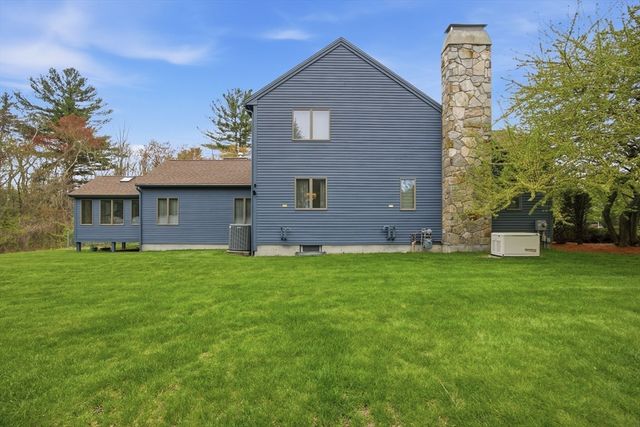 5 Powers Rd, Andover, MA 01810