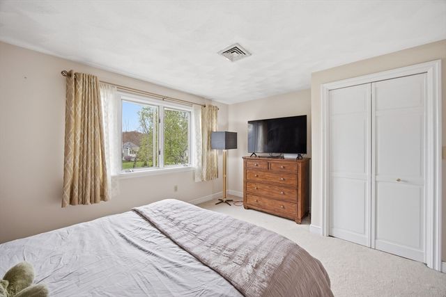 5 Powers Rd, Andover, MA 01810