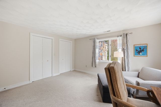 5 Powers Rd, Andover, MA 01810