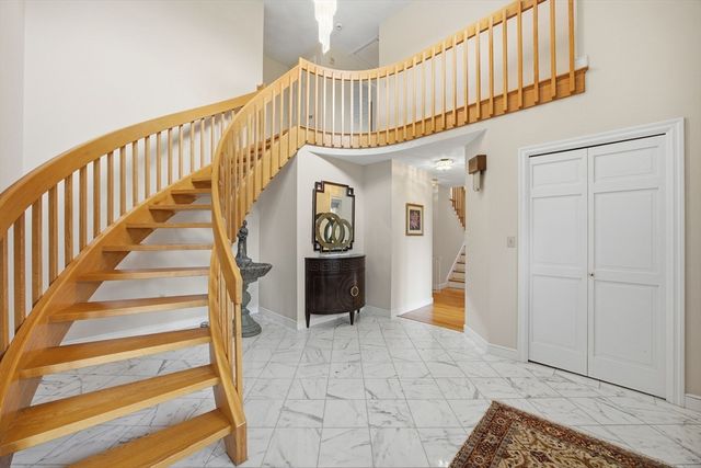 5 Powers Rd, Andover, MA 01810