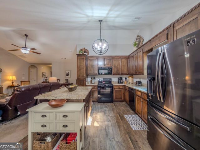 50 Goldshore Way, Statham, GA 30666
