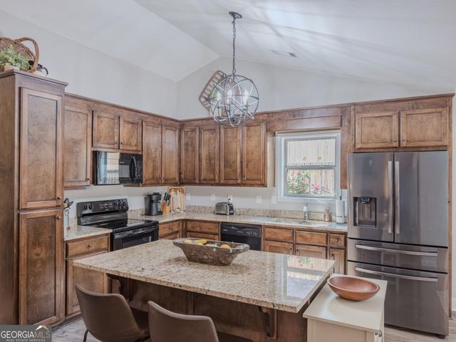 50 Goldshore Way, Statham, GA 30666