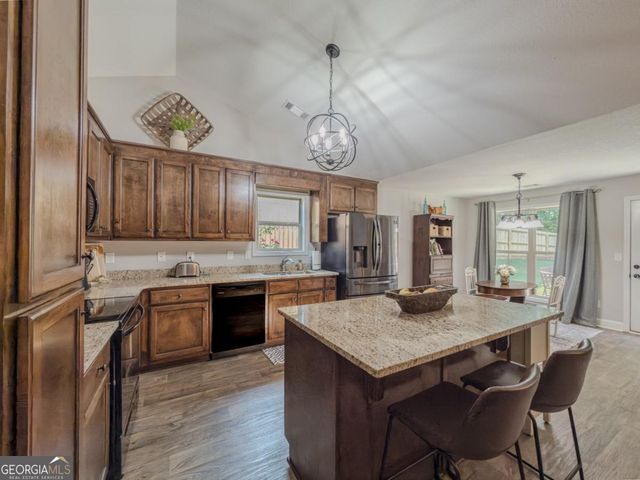 50 Goldshore Way, Statham, GA 30666