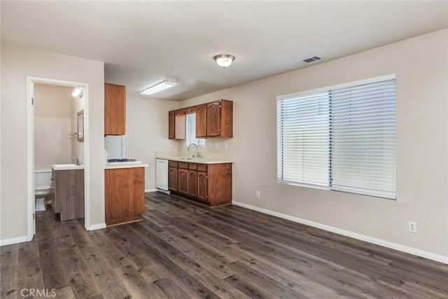 1768 NEWPORT 1, Long Beach, CA 90814