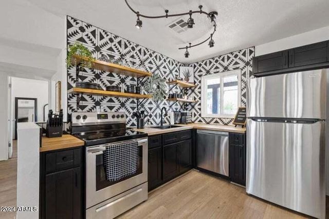 2554 E VILLA RITA Drive, Phoenix, AZ 85032