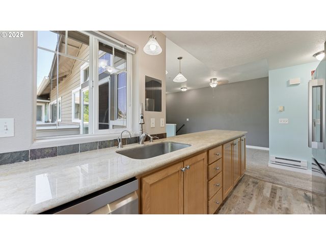 14580 Sw MAGPIE Ln 203, Beaverton, OR 97007