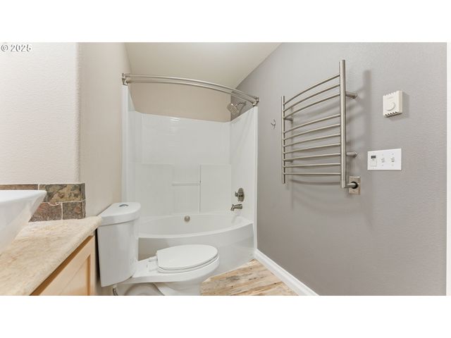 14580 Sw MAGPIE Ln 203, Beaverton, OR 97007
