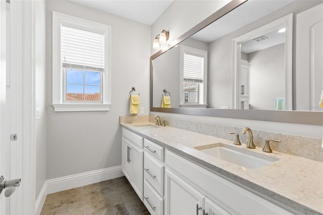 13352 ALDERLEY DRIVE, Orlando, FL 32832