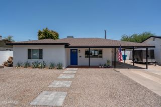 1808 E PINCHOT Avenue, Phoenix, AZ 85016