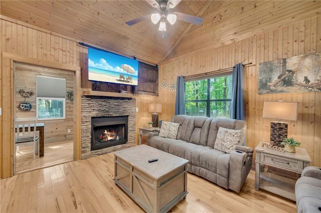 62 Couples Lane, Sautee Nacoochee, GA 30571