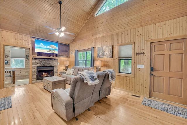 62 Couples Lane, Sautee Nacoochee, GA 30571