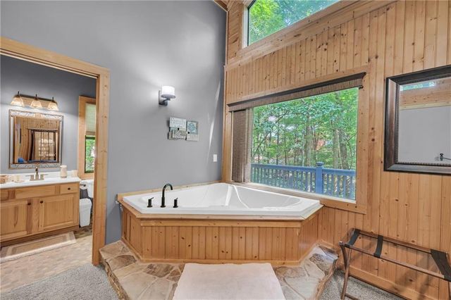 62 Couples Lane, Sautee Nacoochee, GA 30571