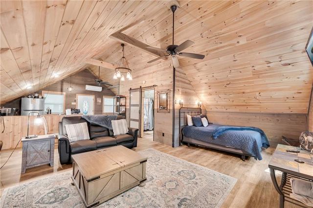 62 Couples Lane, Sautee Nacoochee, GA 30571