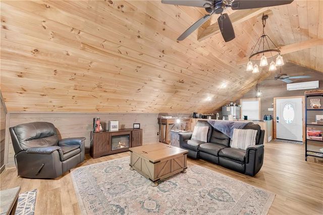 62 Couples Lane, Sautee Nacoochee, GA 30571