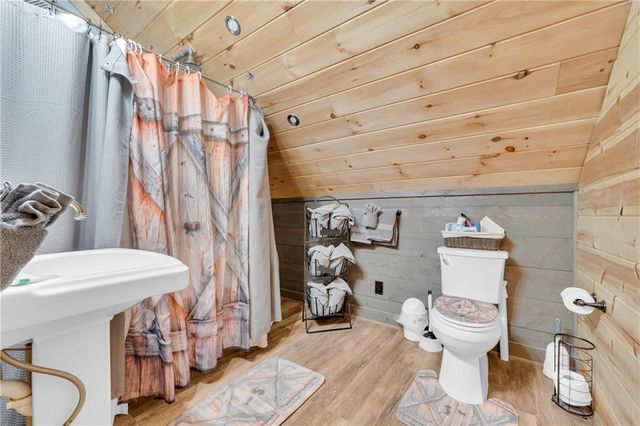 62 Couples Lane, Sautee Nacoochee, GA 30571