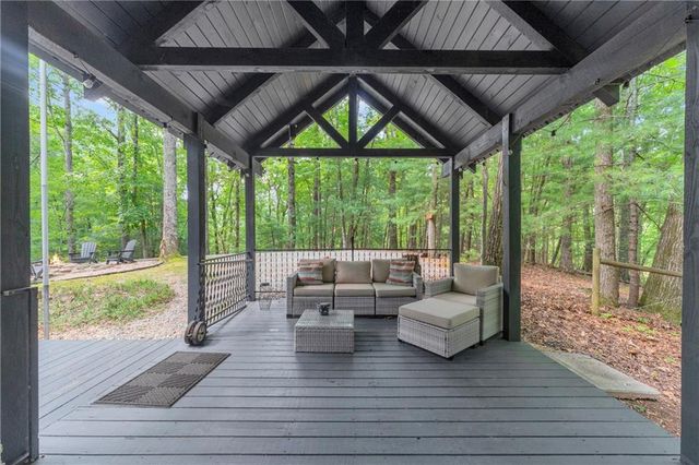 62 Couples Lane, Sautee Nacoochee, GA 30571