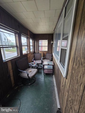 108 4TH AVE, Baltimore, MD 21227