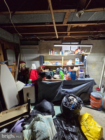 108 4TH AVE, Baltimore, MD 21227